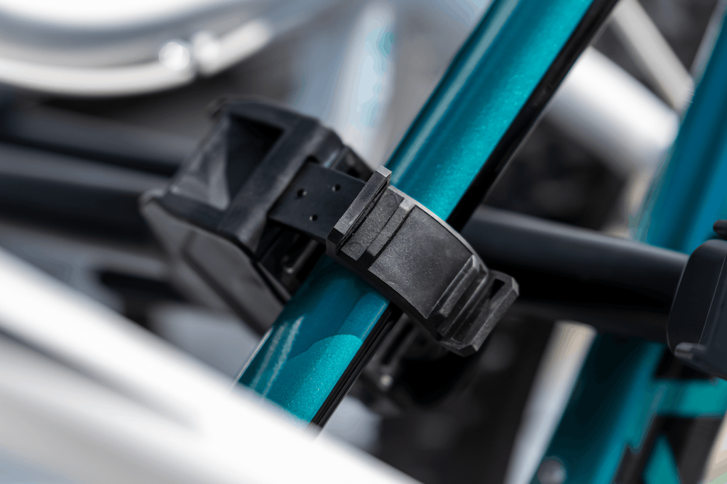 Inter Pack Velox 3 LED - opvouwbare fietsendrager voor op de trekhaak, geschikt voor 3 fietsen, met LED-verlichting