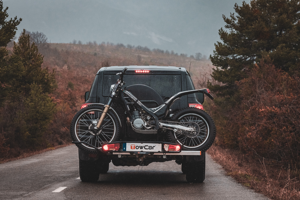 Towcar Balance - bagażnik na motocykl montowany na hak