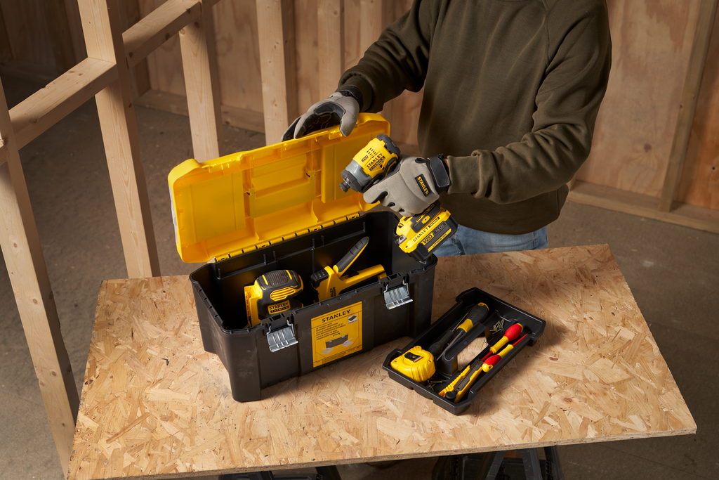 STANLEY ESSENTIAL gereedschapskist 485x251x248mm 16.8l